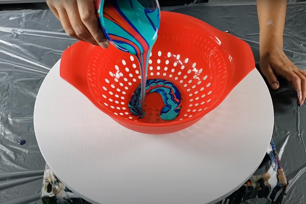 Acrylic Poured Painting Colander Pour Step 1