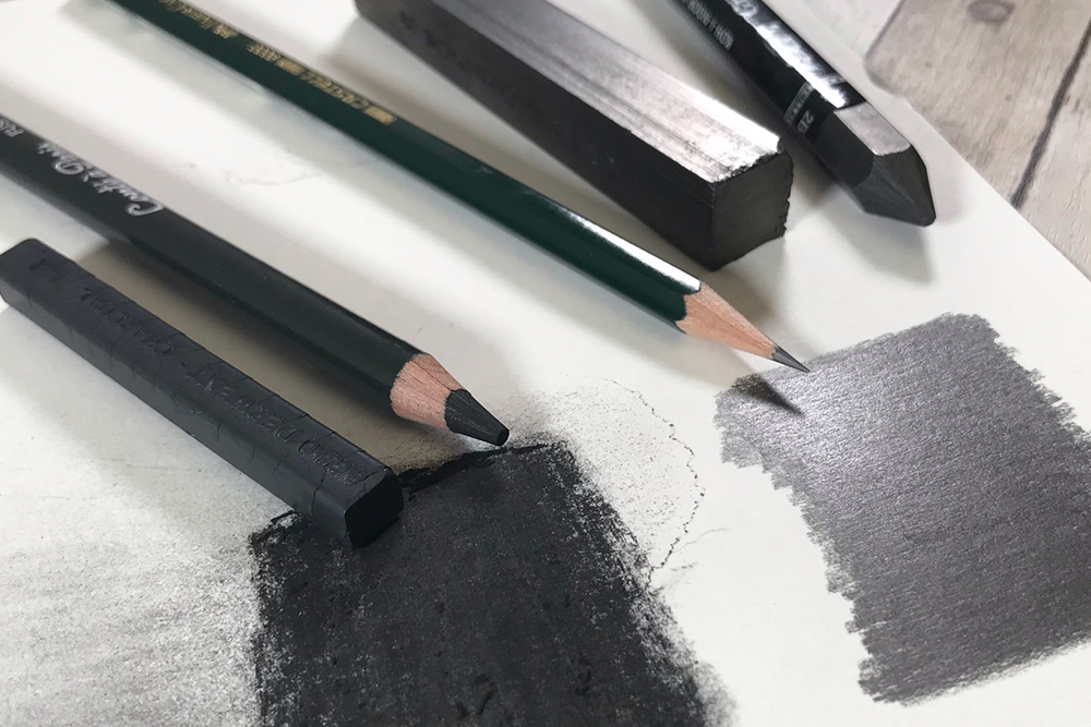 What is the Difference Between Graphite and Charcoal?