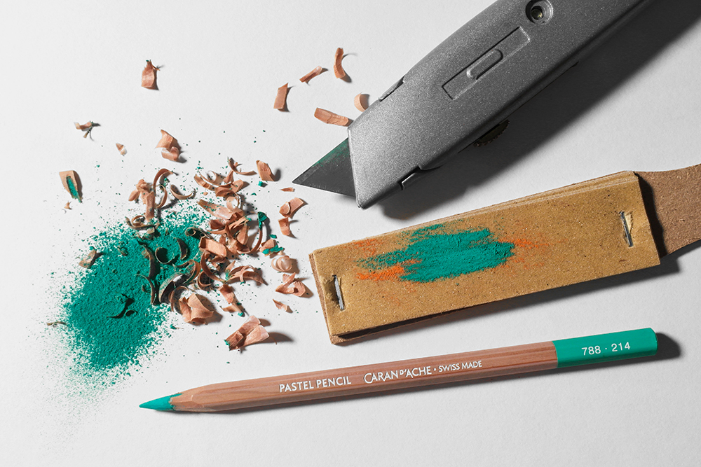 Caran d'Ache Pastel Pencil with sharpening block and utility knife