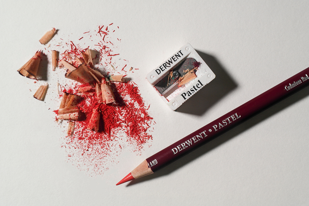 The BEST sharpener for pastel & charcoal pencils 